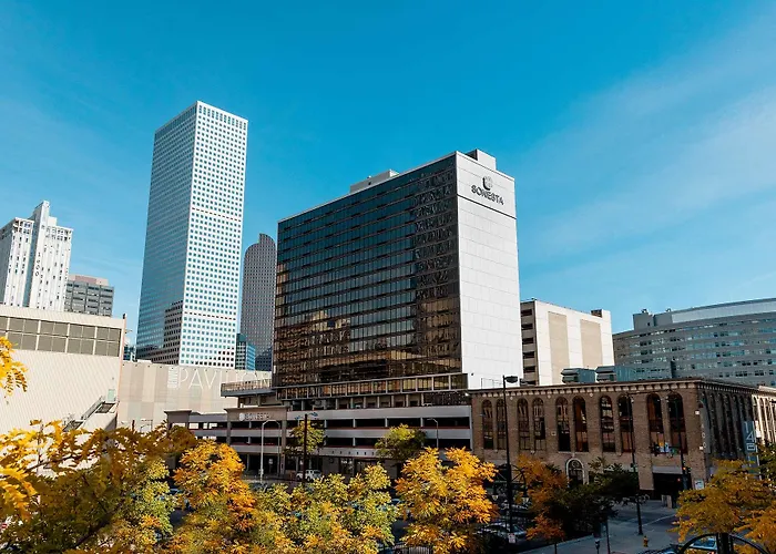 Hotel with Tennis: Sonesta Denver Downtown