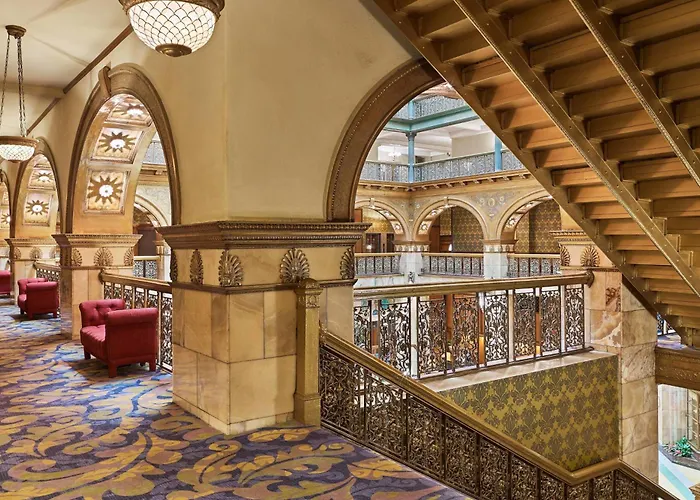4 star hotel: The Brown Palace Hotel And Spa, Autograph Collection
